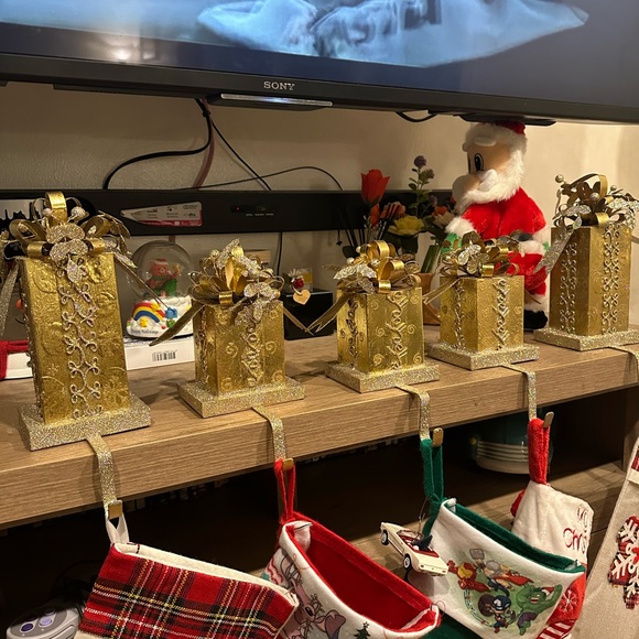 Northlight Gold Glittered Gift Box Shaped Christmas Stocking Holder set of 5